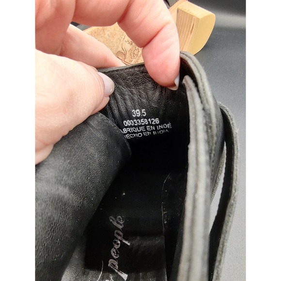 Free People Black Leather Buckle Ankle Boots Womens 39.5 Pointed Toe Block Heel - Picture 10 of 11